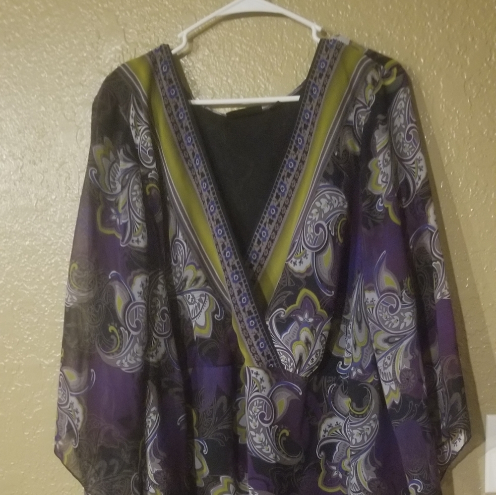 Woman's Avenue Purple Tunic size 30/32w